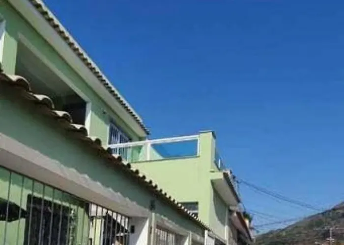 Suíte para solteiro em ambiente familiar Rio de Janeiro